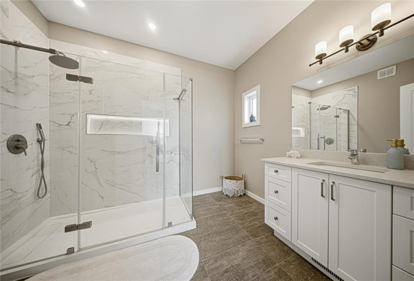 13 Bow Water, 3 Bedrooms Bedrooms, 9 Rooms Rooms,2 BathroomsBathrooms,Residential,For Sale,Bow Water