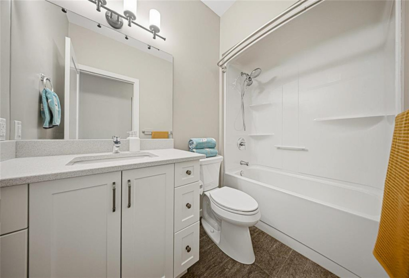 13 Bow Water, 3 Bedrooms Bedrooms, 9 Rooms Rooms,2 BathroomsBathrooms,Residential,For Sale,Bow Water