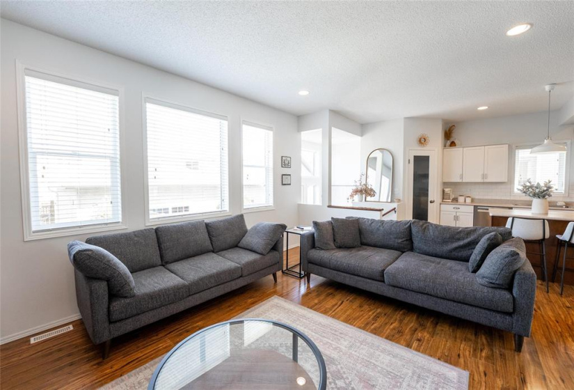 389 Sage Creek, 3 Bedrooms Bedrooms, 9 Rooms Rooms,2 BathroomsBathrooms,Residential,For Sale,Sage Creek
