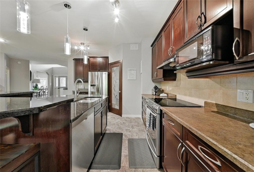 65 Mardena, 4 Bedrooms Bedrooms, 14 Rooms Rooms,2 BathroomsBathrooms,Residential,For Sale,Mardena