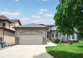 65 Mardena, 4 Bedrooms Bedrooms, 14 Rooms Rooms,2 BathroomsBathrooms,Residential,For Sale,Mardena 65 Mardena, 4 Bedrooms Bedrooms, 14 Rooms Rooms,2 BathroomsBathrooms,Residential,For Sale,Mardena