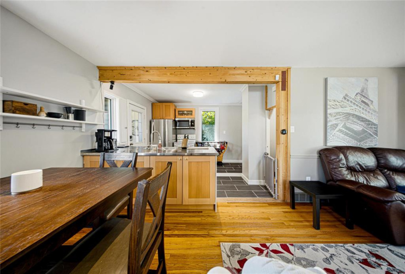 94 Dunraven, 3 Bedrooms Bedrooms, 11 Rooms Rooms,2 BathroomsBathrooms,Residential,For Sale,Dunraven