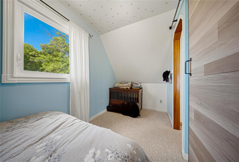 94 Dunraven, 3 Bedrooms Bedrooms, 11 Rooms Rooms,2 BathroomsBathrooms,Residential,For Sale,Dunraven