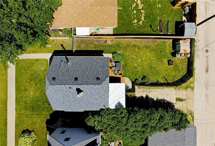 94 Dunraven, 3 Bedrooms Bedrooms, 11 Rooms Rooms,2 BathroomsBathrooms,Residential,For Sale,Dunraven