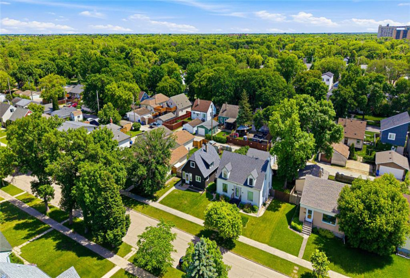 94 Dunraven, 3 Bedrooms Bedrooms, 11 Rooms Rooms,2 BathroomsBathrooms,Residential,For Sale,Dunraven