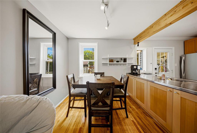 94 Dunraven, 3 Bedrooms Bedrooms, 11 Rooms Rooms,2 BathroomsBathrooms,Residential,For Sale,Dunraven