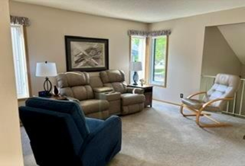 114 Brotman, 4 Bedrooms Bedrooms, 10 Rooms Rooms,2 BathroomsBathrooms,Residential,For Sale,Brotman