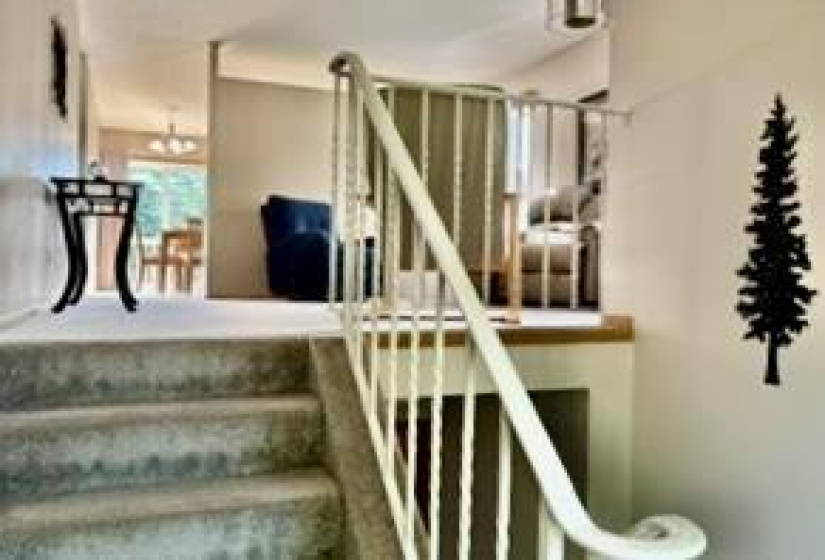 114 Brotman, 4 Bedrooms Bedrooms, 10 Rooms Rooms,2 BathroomsBathrooms,Residential,For Sale,Brotman