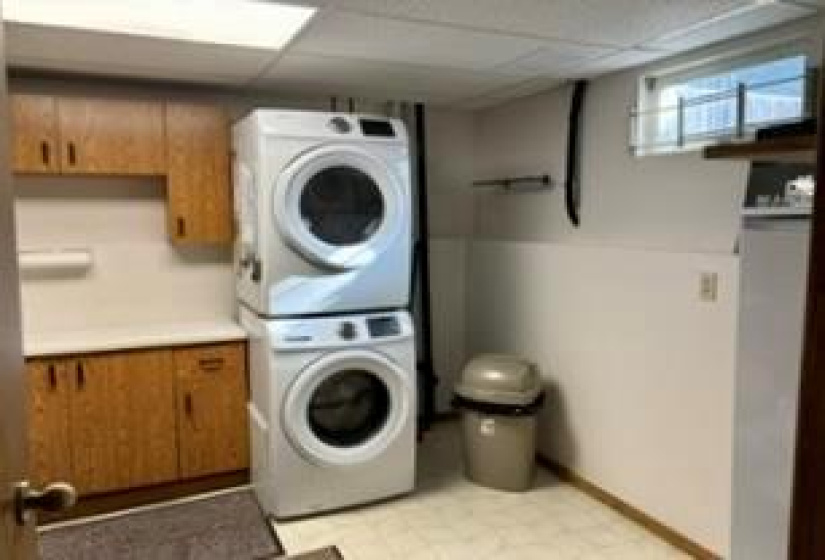 114 Brotman, 4 Bedrooms Bedrooms, 10 Rooms Rooms,2 BathroomsBathrooms,Residential,For Sale,Brotman