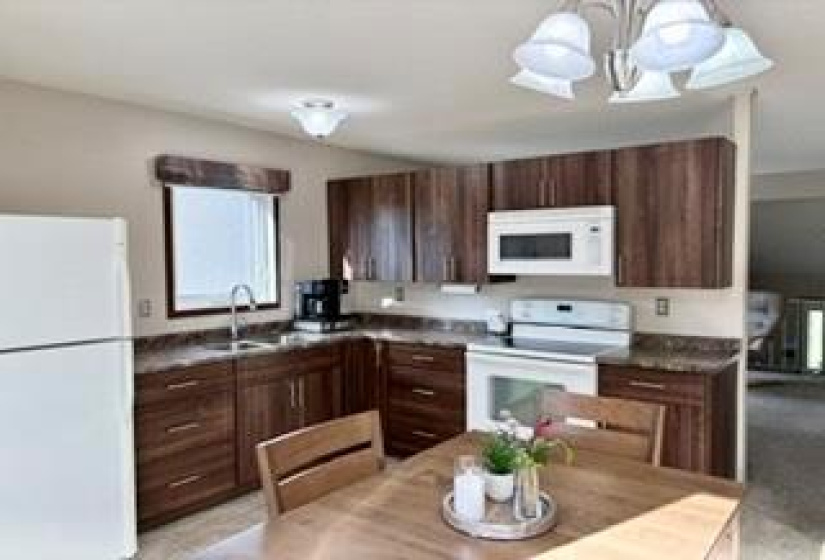 114 Brotman, 4 Bedrooms Bedrooms, 10 Rooms Rooms,2 BathroomsBathrooms,Residential,For Sale,Brotman