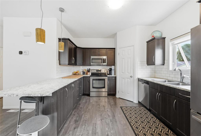 86 Ellesmere, 4 Bedrooms Bedrooms, 11 Rooms Rooms,2 BathroomsBathrooms,Residential,For Sale,Ellesmere