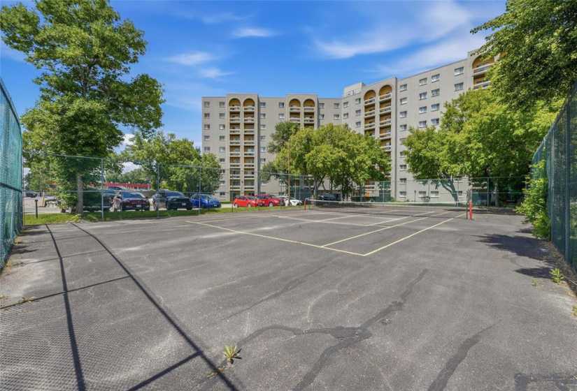 3030 Pembina, 2 Bedrooms Bedrooms, 7 Rooms Rooms,1 BathroomBathrooms,Condominium,For Sale,Pembina