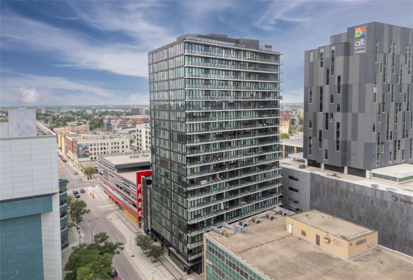 311 Hargrave-one of a kind Lifestyle Building Downtown