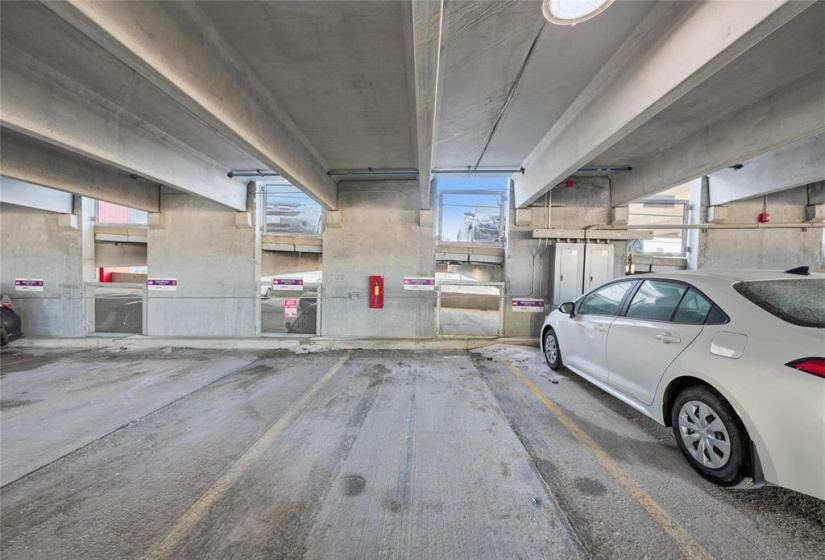 Parking for 2 cars