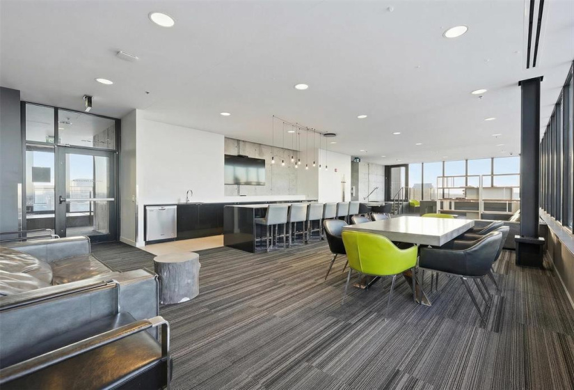 311 Hargrave, 1 Bedroom Bedrooms, 7 Rooms Rooms,2 BathroomsBathrooms,Condominium,For Sale,Hargrave