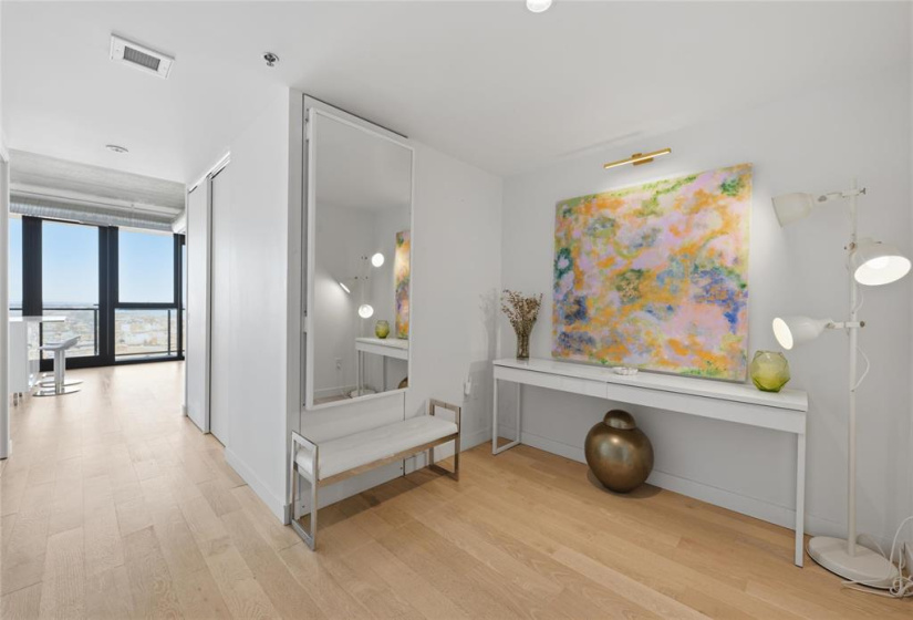 311 Hargrave, 1 Bedroom Bedrooms, 7 Rooms Rooms,2 BathroomsBathrooms,Condominium,For Sale,Hargrave