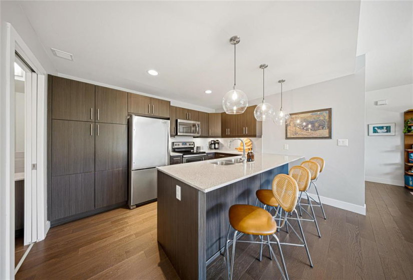 880 Rathgar, 3 Bedrooms Bedrooms, 11 Rooms Rooms,2 BathroomsBathrooms,Condominium,For Sale,Rathgar