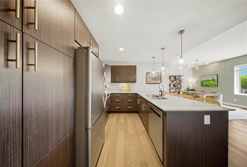 880 Rathgar, 3 Bedrooms Bedrooms, 11 Rooms Rooms,2 BathroomsBathrooms,Condominium,For Sale,Rathgar
