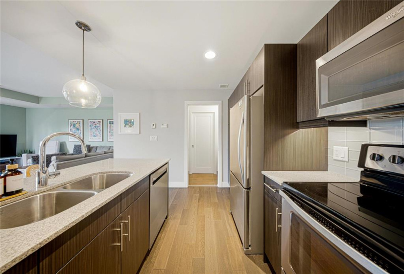 880 Rathgar, 3 Bedrooms Bedrooms, 11 Rooms Rooms,2 BathroomsBathrooms,Condominium,For Sale,Rathgar