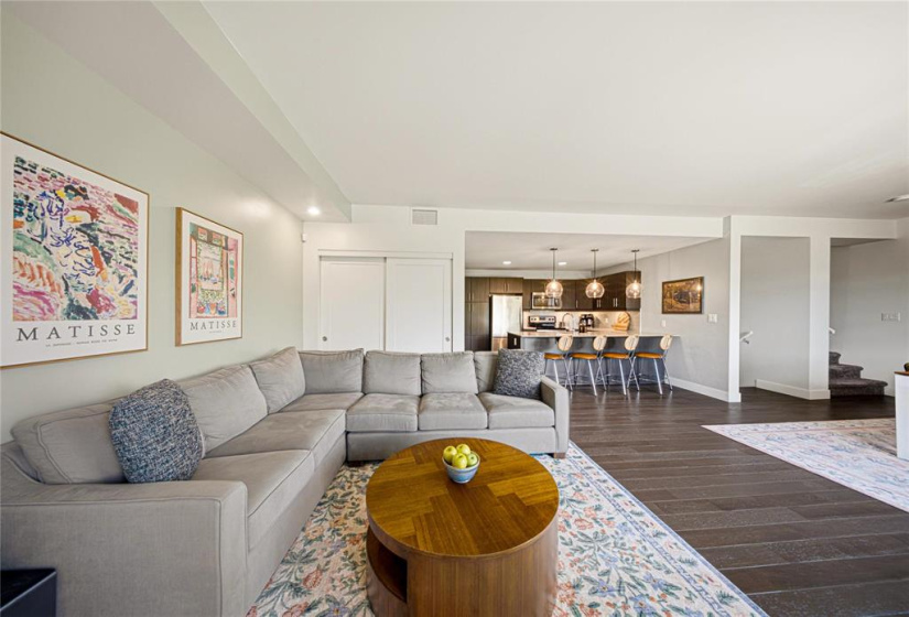 880 Rathgar, 3 Bedrooms Bedrooms, 11 Rooms Rooms,2 BathroomsBathrooms,Condominium,For Sale,Rathgar