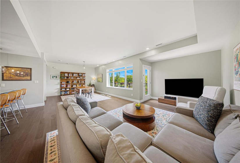 880 Rathgar, 3 Bedrooms Bedrooms, 11 Rooms Rooms,2 BathroomsBathrooms,Condominium,For Sale,Rathgar