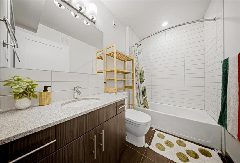 880 Rathgar, 3 Bedrooms Bedrooms, 11 Rooms Rooms,2 BathroomsBathrooms,Condominium,For Sale,Rathgar