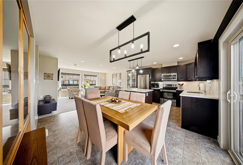 1290 Warde, 3 Bedrooms Bedrooms, 13 Rooms Rooms,2 BathroomsBathrooms,Condominium,For Sale,Warde