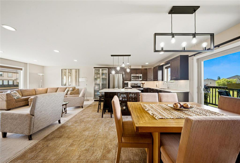 1290 Warde, 3 Bedrooms Bedrooms, 13 Rooms Rooms,2 BathroomsBathrooms,Condominium,For Sale,Warde