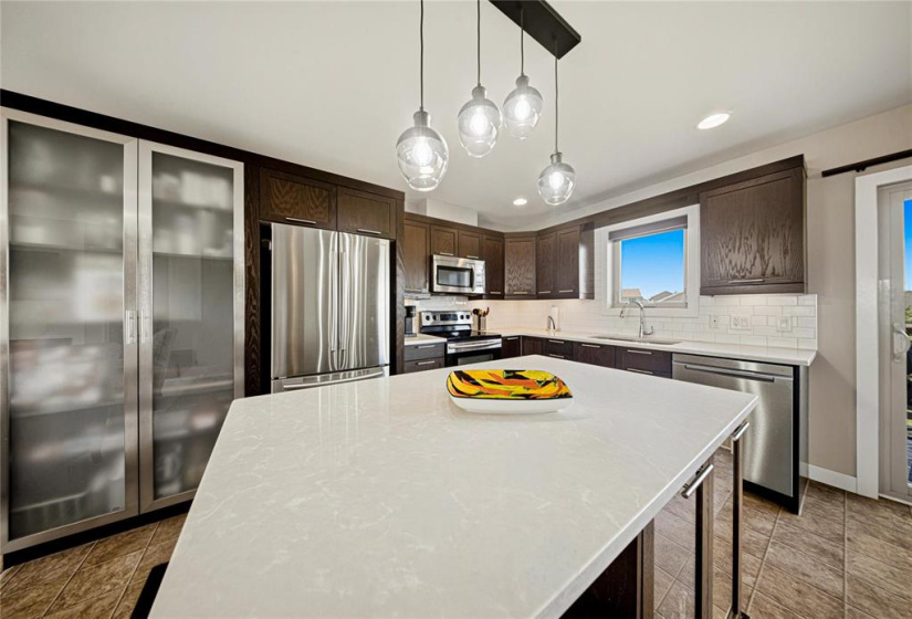 1290 Warde, 3 Bedrooms Bedrooms, 13 Rooms Rooms,2 BathroomsBathrooms,Condominium,For Sale,Warde