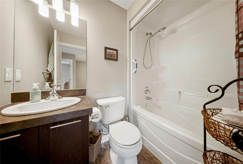 1290 Warde, 3 Bedrooms Bedrooms, 13 Rooms Rooms,2 BathroomsBathrooms,Condominium,For Sale,Warde