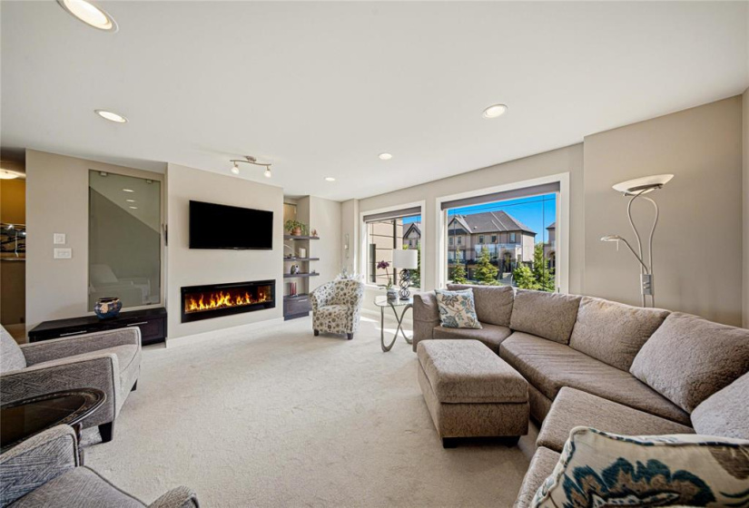 1290 Warde, 3 Bedrooms Bedrooms, 13 Rooms Rooms,2 BathroomsBathrooms,Condominium,For Sale,Warde