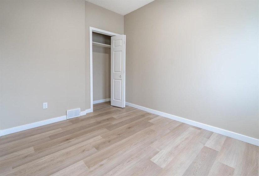 468 Brandon, 2 Bedrooms Bedrooms, 6 Rooms Rooms,1 BathroomBathrooms,Residential,For Sale,Brandon