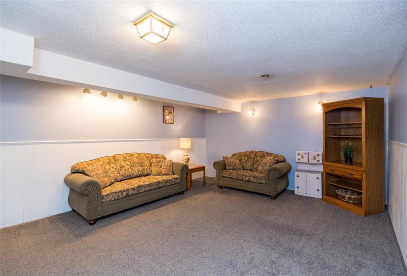 453 Arnold, 3 Bedrooms Bedrooms, 11 Rooms Rooms,1 BathroomBathrooms,Residential,For Sale,Arnold