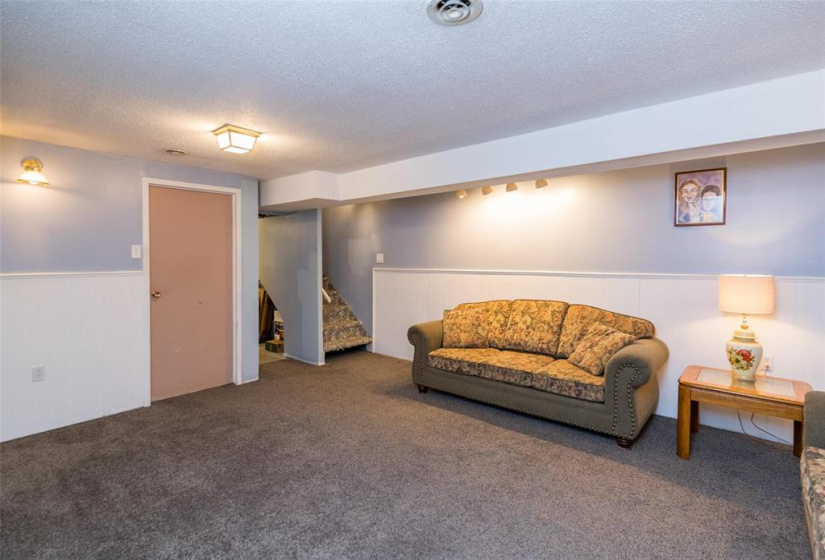 453 Arnold, 3 Bedrooms Bedrooms, 11 Rooms Rooms,1 BathroomBathrooms,Residential,For Sale,Arnold