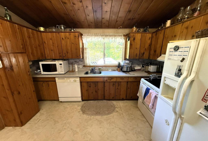 33 Frontier, 2 Bedrooms Bedrooms, 7 Rooms Rooms,1 BathroomBathrooms,Residential,For Sale,Frontier