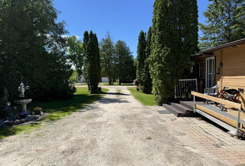 33 Frontier, 2 Bedrooms Bedrooms, 7 Rooms Rooms,1 BathroomBathrooms,Residential,For Sale,Frontier