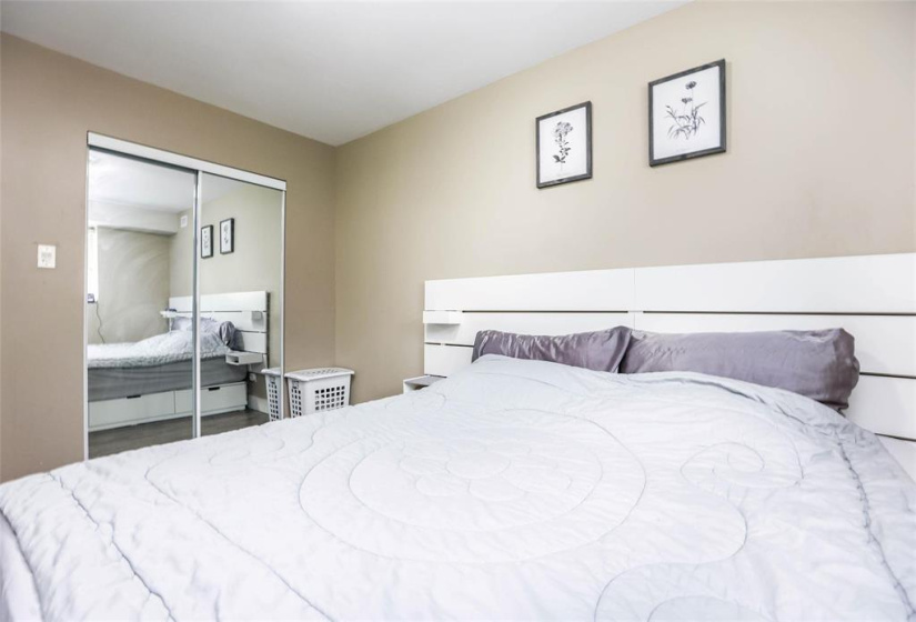 100 Killarney, 2 Bedrooms Bedrooms, 7 Rooms Rooms,1 BathroomBathrooms,Condominium,For Sale,Killarney