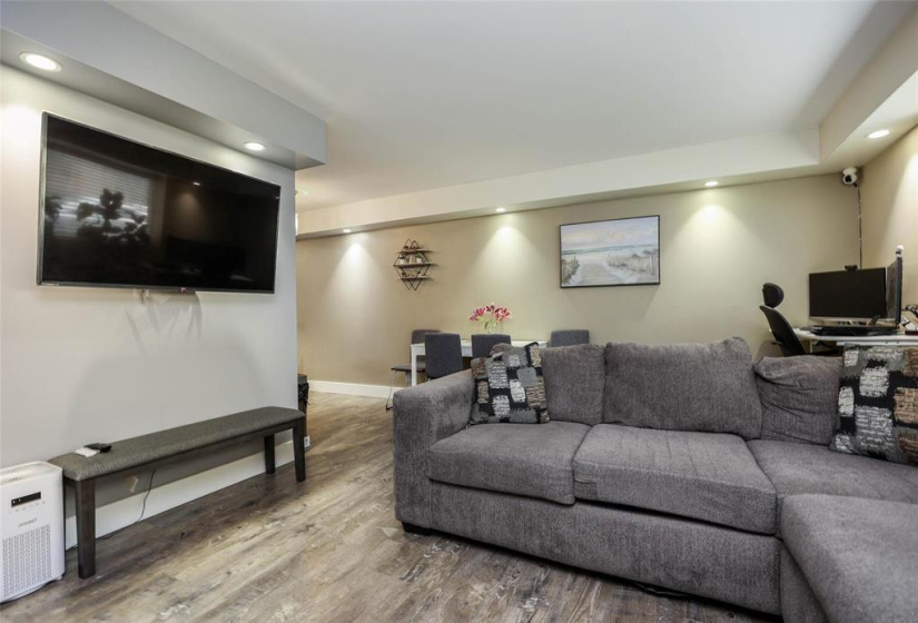 100 Killarney, 2 Bedrooms Bedrooms, 7 Rooms Rooms,1 BathroomBathrooms,Condominium,For Sale,Killarney