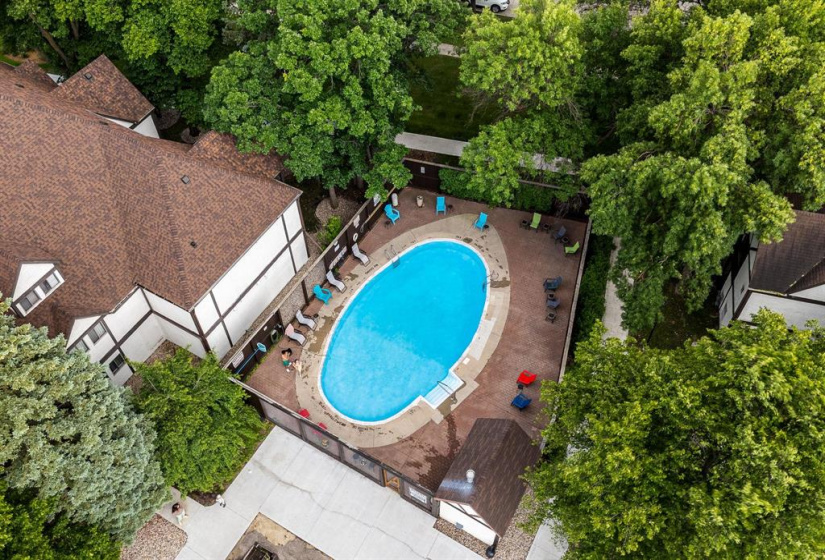 109 Swindon, 1 Bedroom Bedrooms, 5 Rooms Rooms,1 BathroomBathrooms,Condominium,For Sale,Swindon