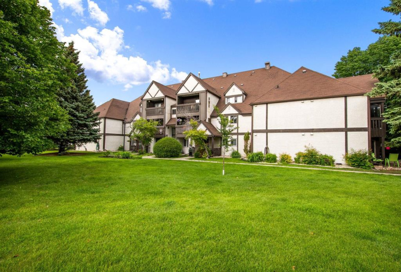 109 Swindon, 1 Bedroom Bedrooms, 5 Rooms Rooms,1 BathroomBathrooms,Condominium,For Sale,Swindon