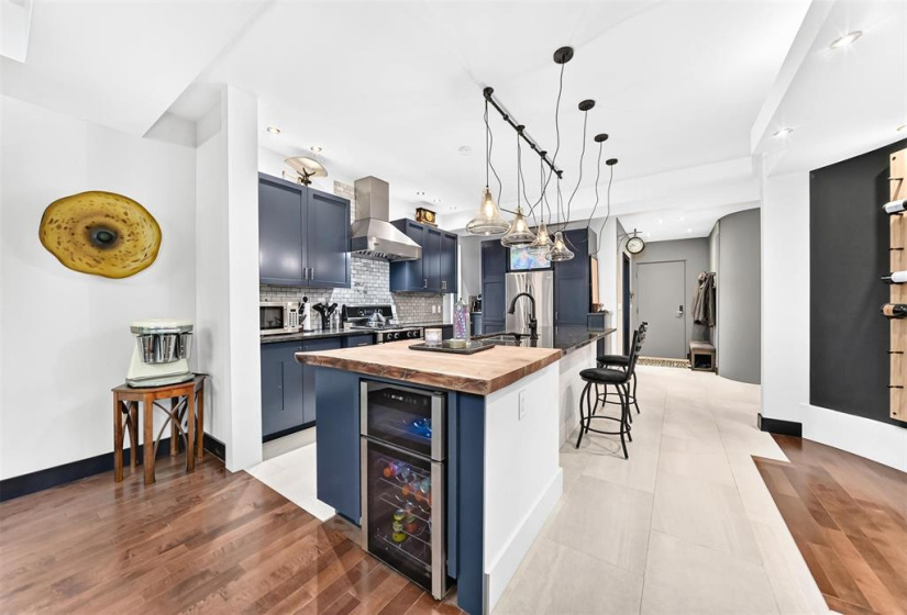 546 Kingsway, 3 Bedrooms Bedrooms, 14 Rooms Rooms,2 BathroomsBathrooms,Residential,For Sale,Kingsway