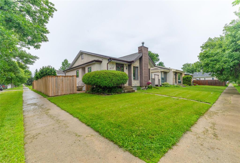 Large corner lot