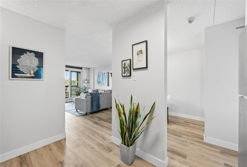 15 Kennedy, 2 Bedrooms Bedrooms, 6 Rooms Rooms,1 BathroomBathrooms,Condominium,For Sale,Kennedy