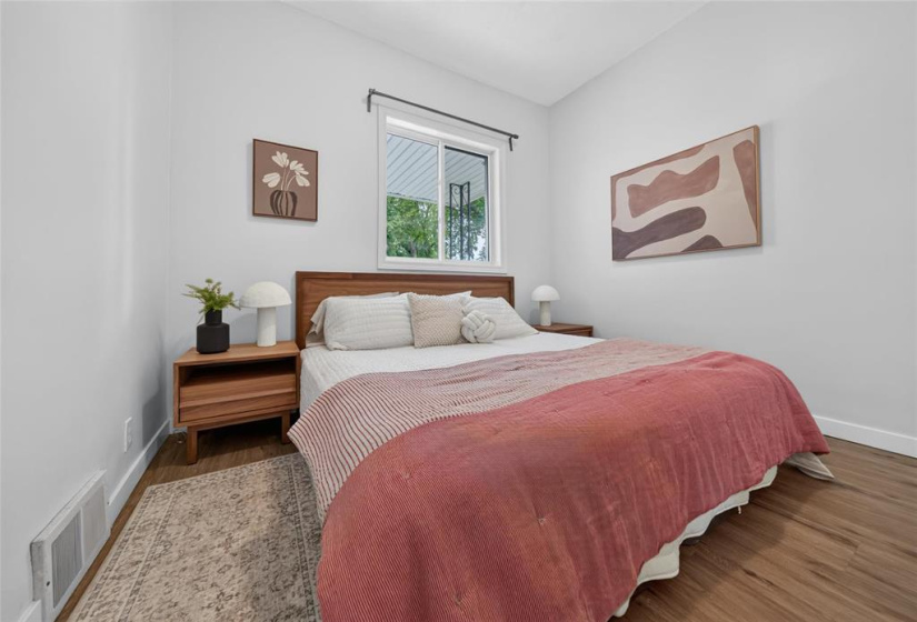 294 Semple, 3 Bedrooms Bedrooms, 10 Rooms Rooms,1 BathroomBathrooms,Residential,For Sale,Semple