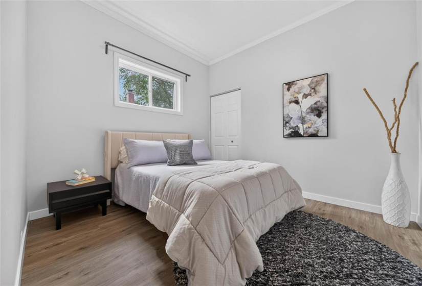 294 Semple, 3 Bedrooms Bedrooms, 10 Rooms Rooms,1 BathroomBathrooms,Residential,For Sale,Semple
