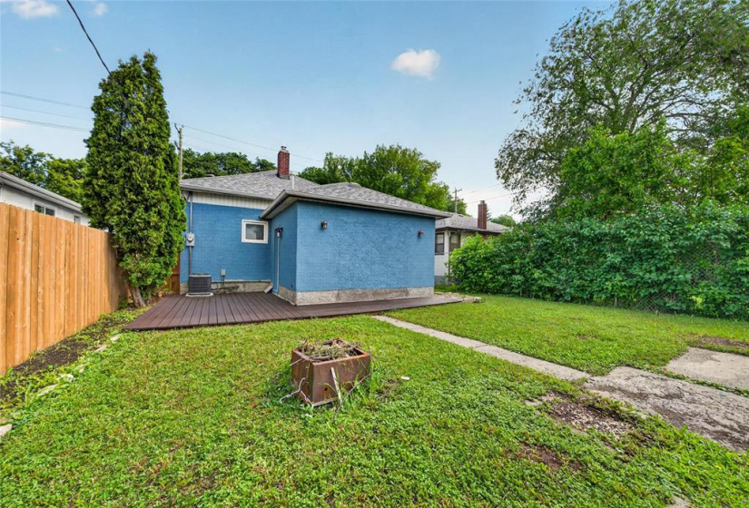 294 Semple, 3 Bedrooms Bedrooms, 10 Rooms Rooms,1 BathroomBathrooms,Residential,For Sale,Semple