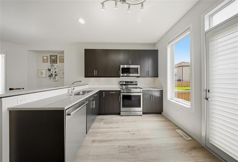 56 Bonaventure, 3 Bedrooms Bedrooms, 9 Rooms Rooms,2 BathroomsBathrooms,Residential,For Sale,Bonaventure