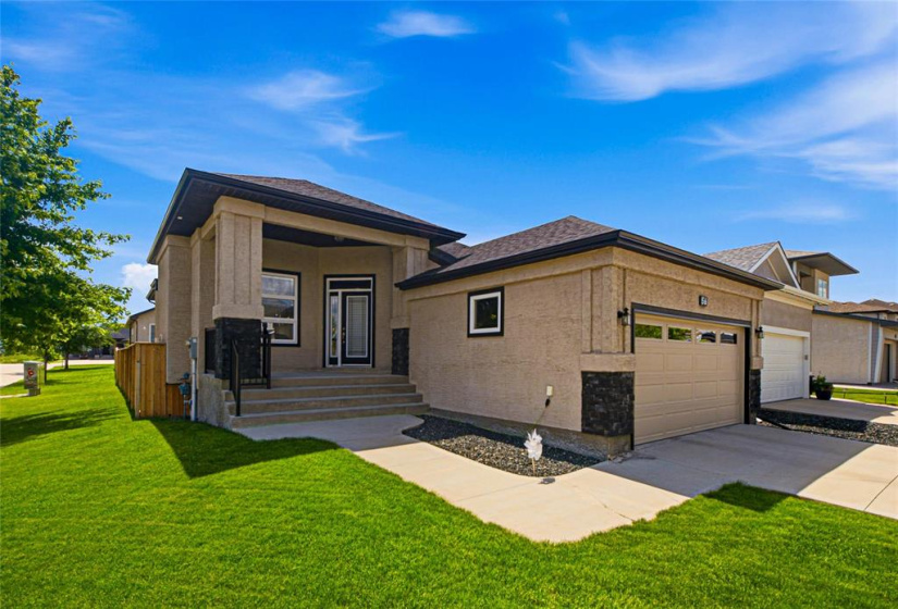 56 Bonaventure, 3 Bedrooms Bedrooms, 9 Rooms Rooms,2 BathroomsBathrooms,Residential,For Sale,Bonaventure