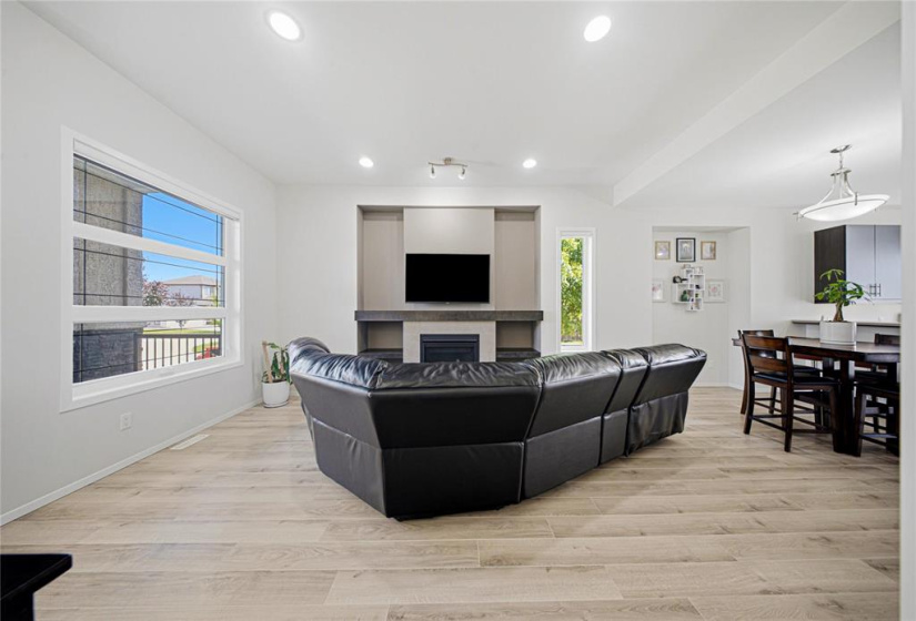 56 Bonaventure, 3 Bedrooms Bedrooms, 9 Rooms Rooms,2 BathroomsBathrooms,Residential,For Sale,Bonaventure