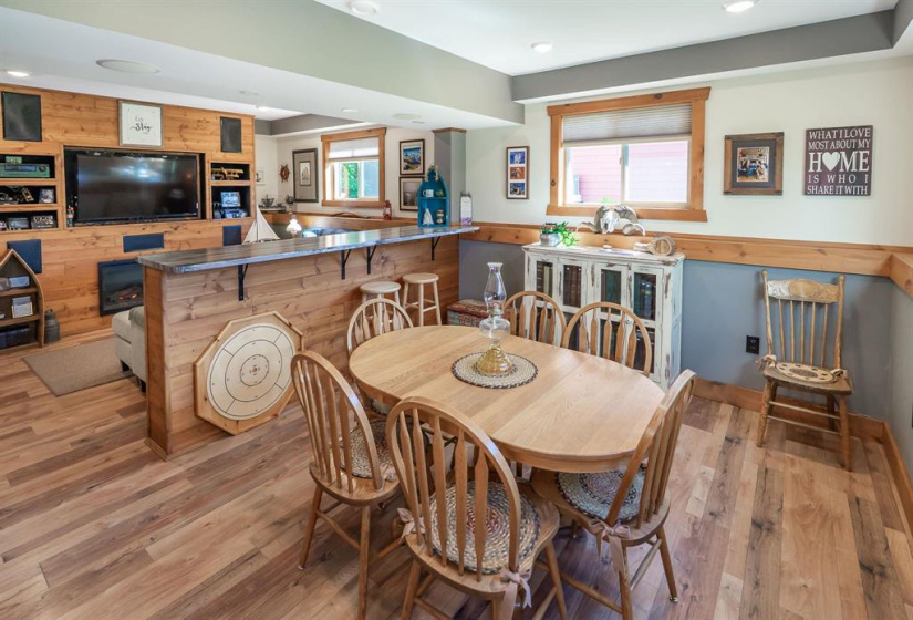 19 TANGLEWOOD BAY, 4 Bedrooms Bedrooms, 12 Rooms Rooms,3 BathroomsBathrooms,Residential,For Sale,TANGLEWOOD BAY